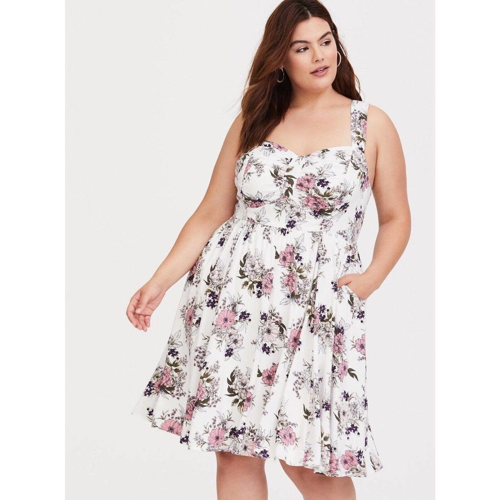Torrid White Floral Print Smocked Challis Summer Skater Dress Womans Size 5x